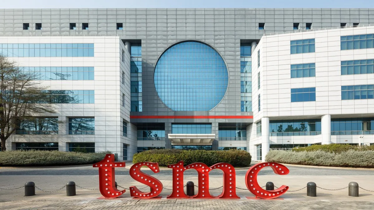 TSMC Halts Steel Hoisting at Kaohsiung 2nm Fab Site After Construction Accident