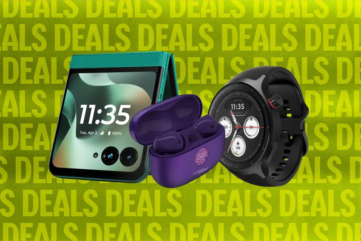Motorola Razr Deal Adds Moto Watch and Swarovski Earbuds at No Extra Cost